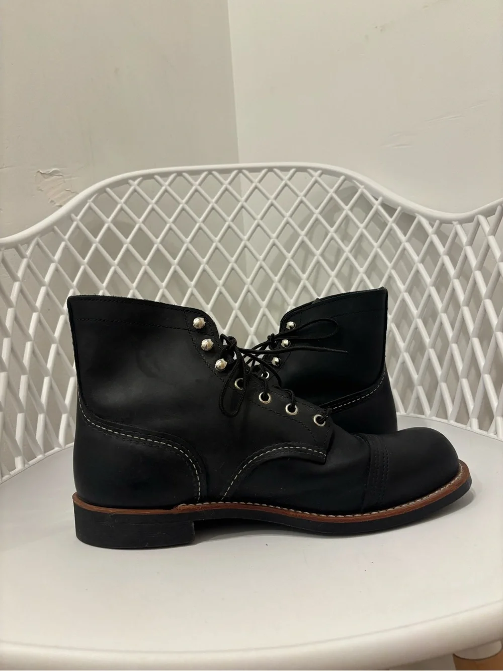 Men's Black Red Wing Leather Lace-Up Work Boots